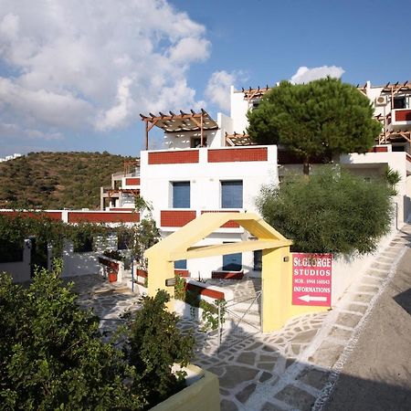 St George Studios & Apartments Batsi  Exterior foto